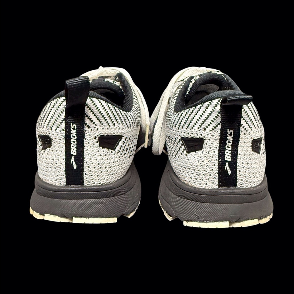 Brooks Revel 5 Women’s Athletic Shoes-White & Black Size-6.5 - Picture 4 of 11